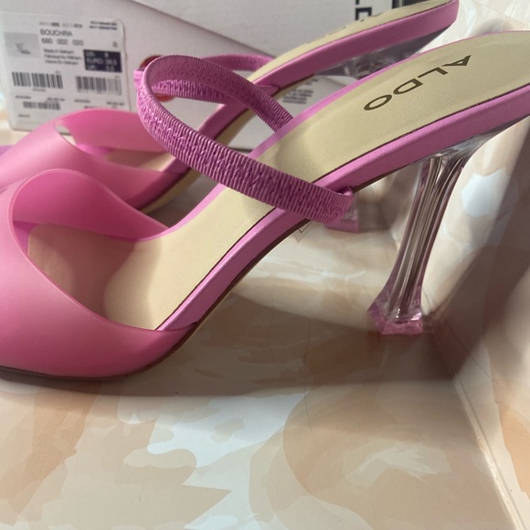 Pink Aldo kitten heels - Picture 2 of 5